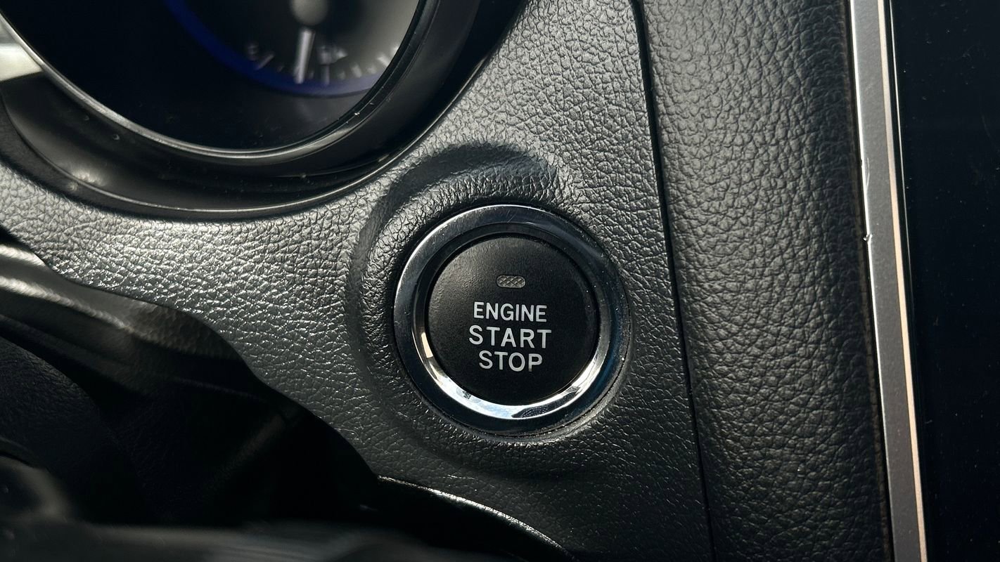 Used 2018 Subaru Outback 2.5i Touring image 34