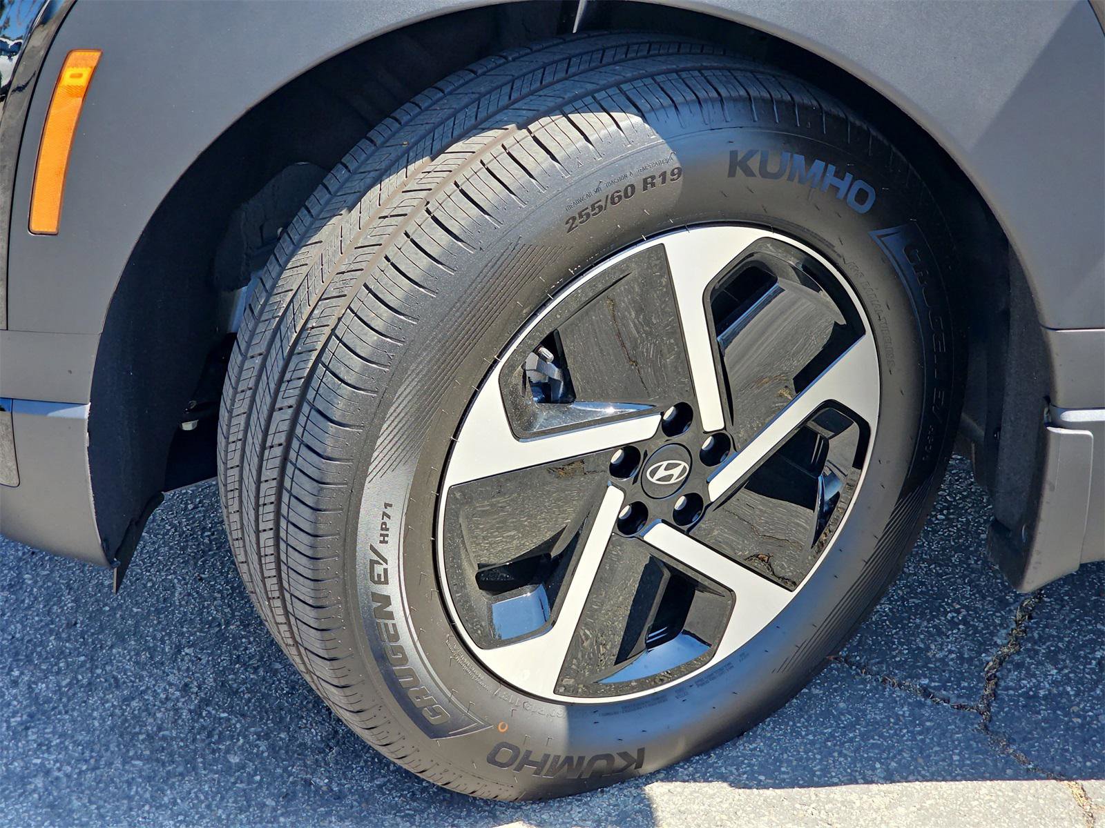 New 2026 Hyundai Ioniq 9 SE image 36