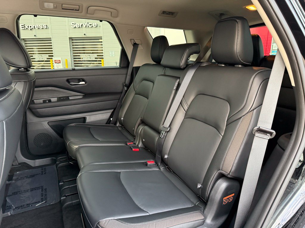 Certified 2024 Nissan Pathfinder SL AWD/4WD image 27