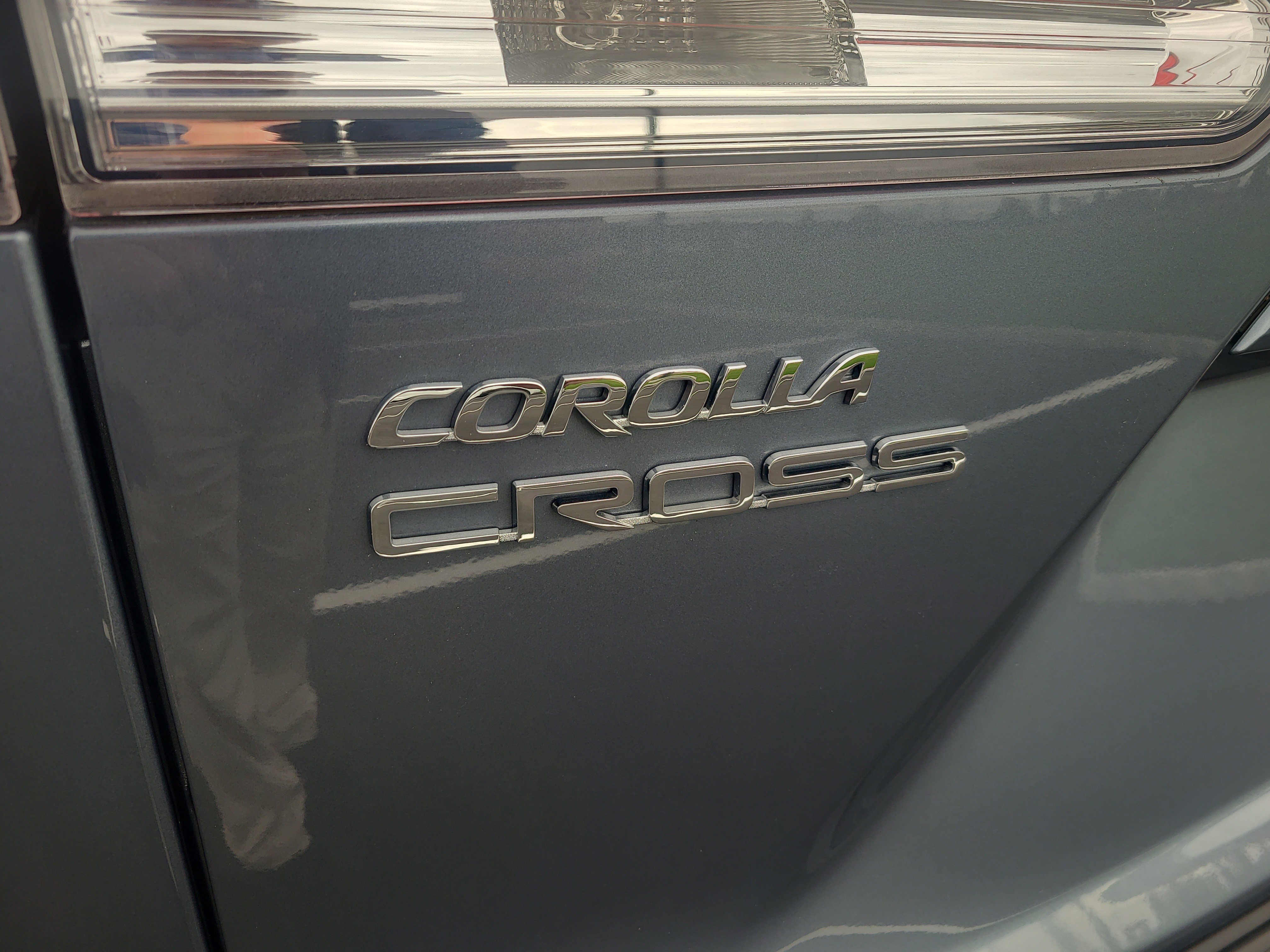 Certified 2024 Toyota Corolla Cross LE w/ Moonroof Package image 29