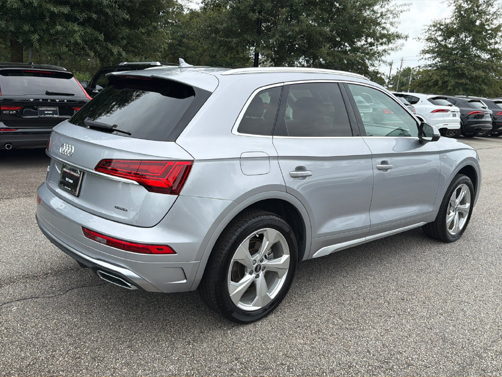 Used 2022 Audi Q5 2.0T Premium Plus w/ Premium Plus Package AWD/4WD image 7