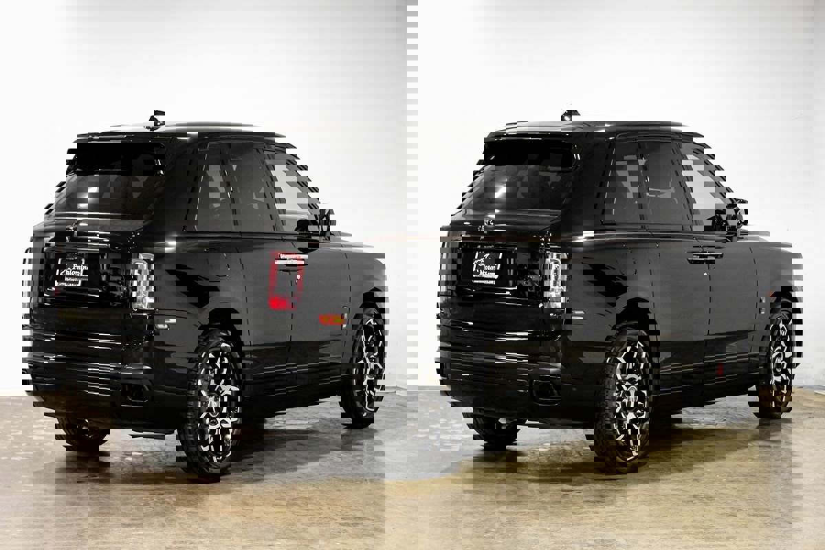 Used 2022 Rolls-Royce Cullinan Black Badge w/ Dark Exterior Package image 7