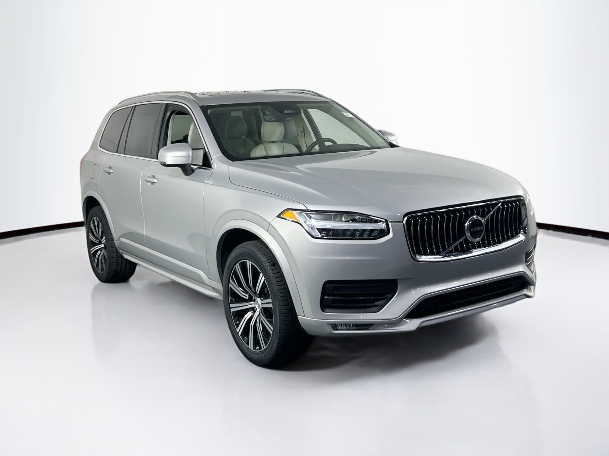 Used 2023 Volvo XC90 B6 Core w/ Protection Package Premier AWD/4WD image 3