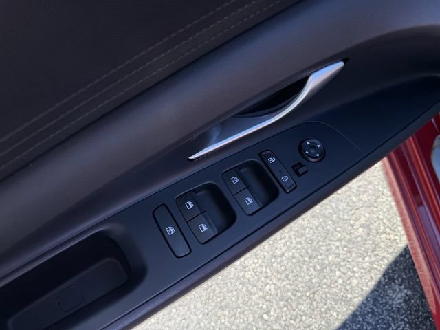 Used 2022 Hyundai Elantra SEL FWD image 10