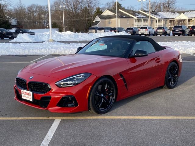 Used 2024 BMW Z4 M40i w/ Premium Package image 2