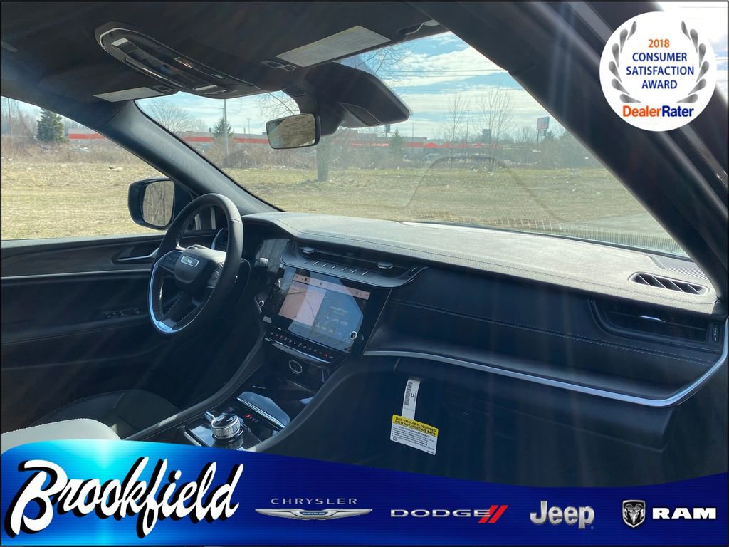 New 2026 Jeep Grand Cherokee Altitude image 31