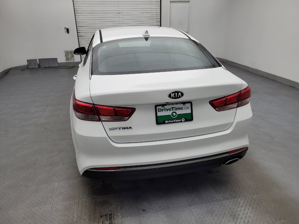 Used 2017 Kia Optima LX w/ Option Group 014 image 6