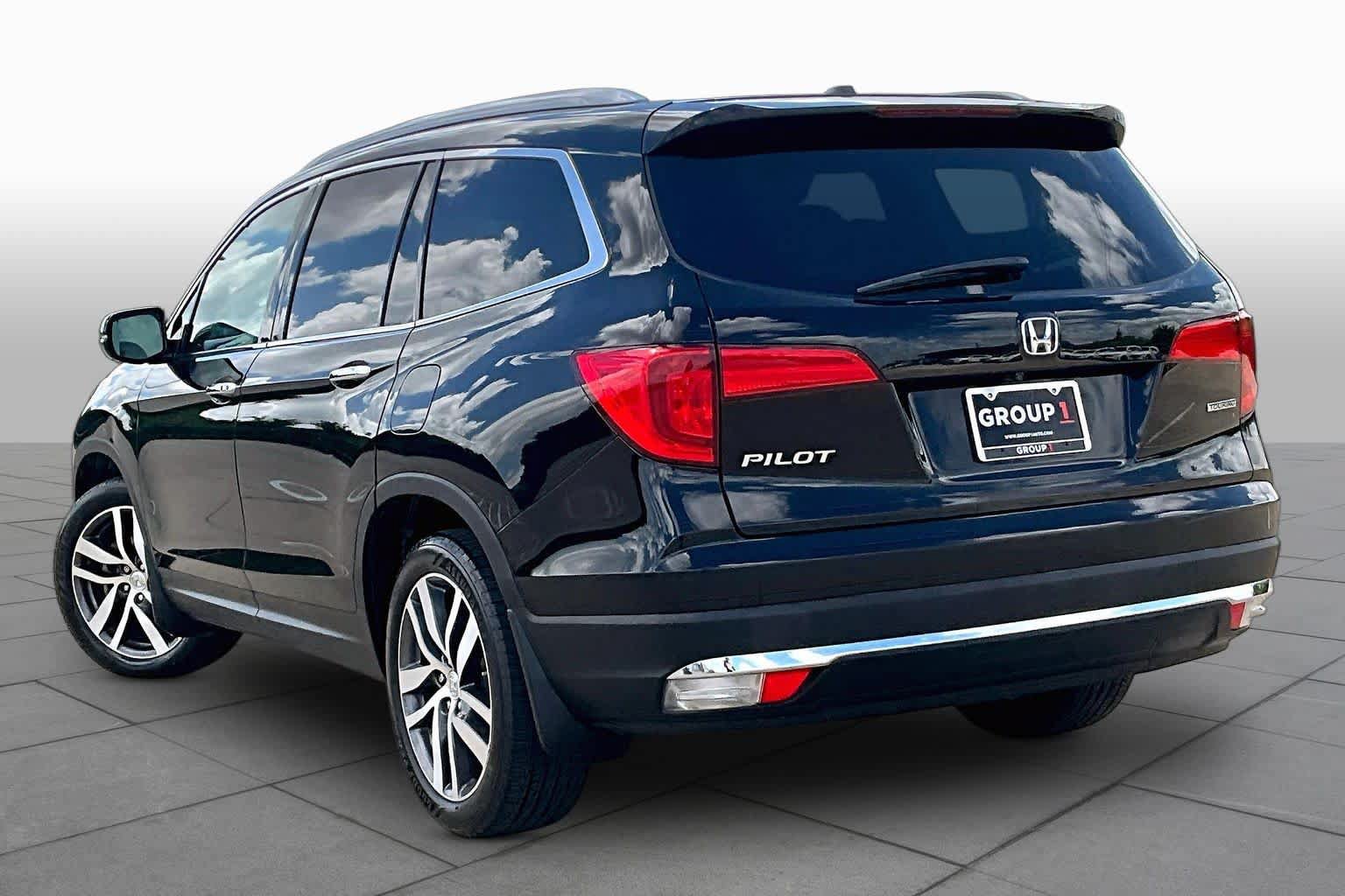 Used 2016 Honda Pilot Touring image 12