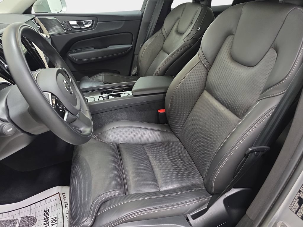 Used 2022 Volvo XC60 B5 Inscription w/ Advanced Package AWD/4WD image 13