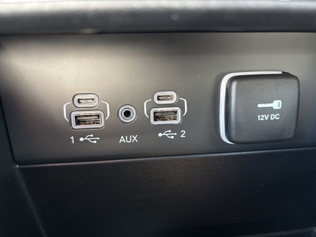 New 2025 Jeep Grand Cherokee Limited w/ Black Appearance Package image 15