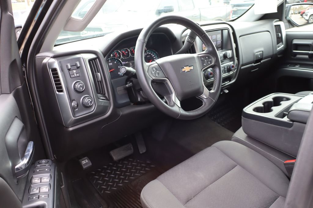 Used 2018 Chevrolet Silverado 1500 LT w/ All Star Edition image 13