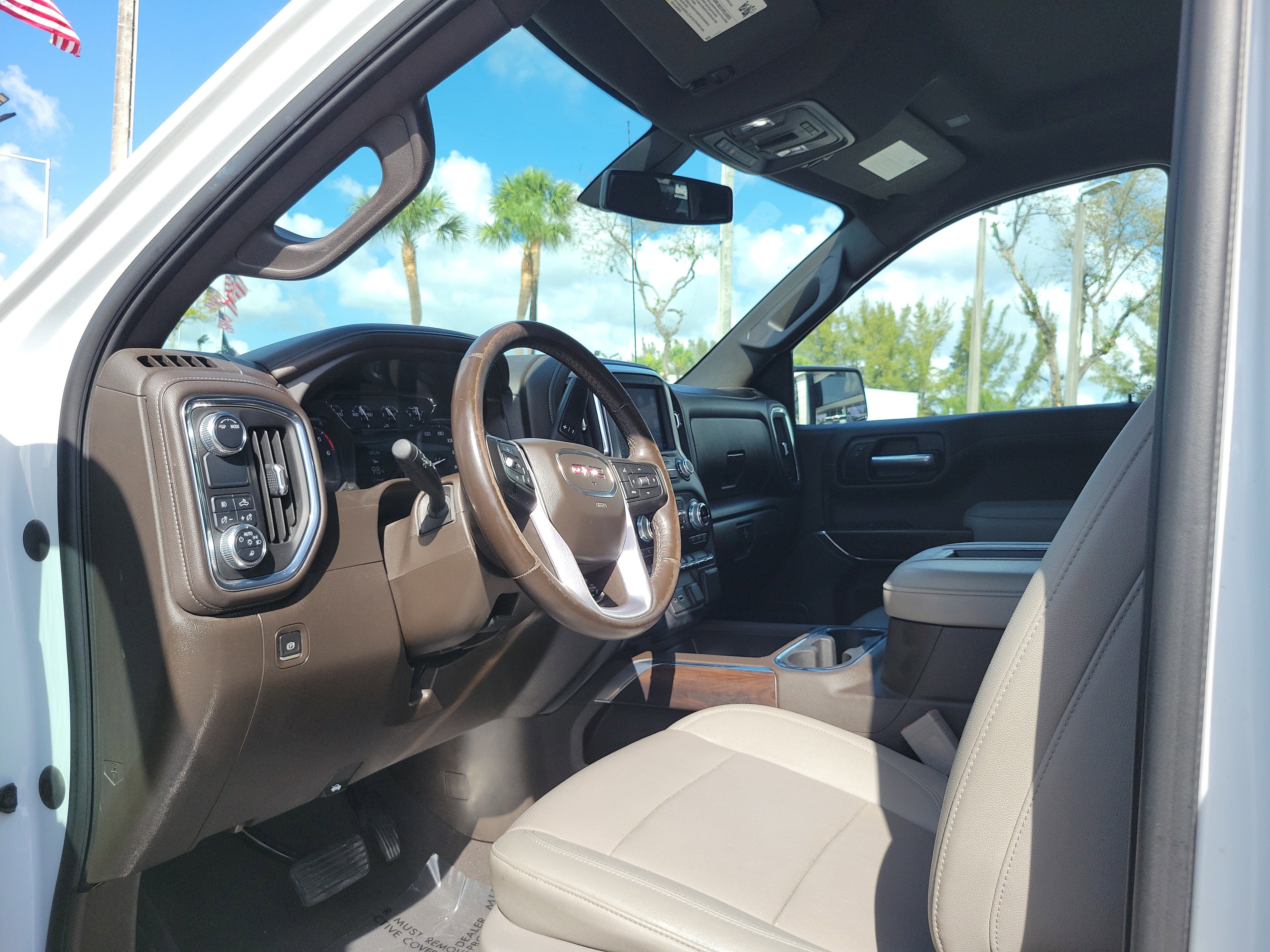 Used 2021 GMC Sierra 1500 SLT w/ SLT Premium Package image 11
