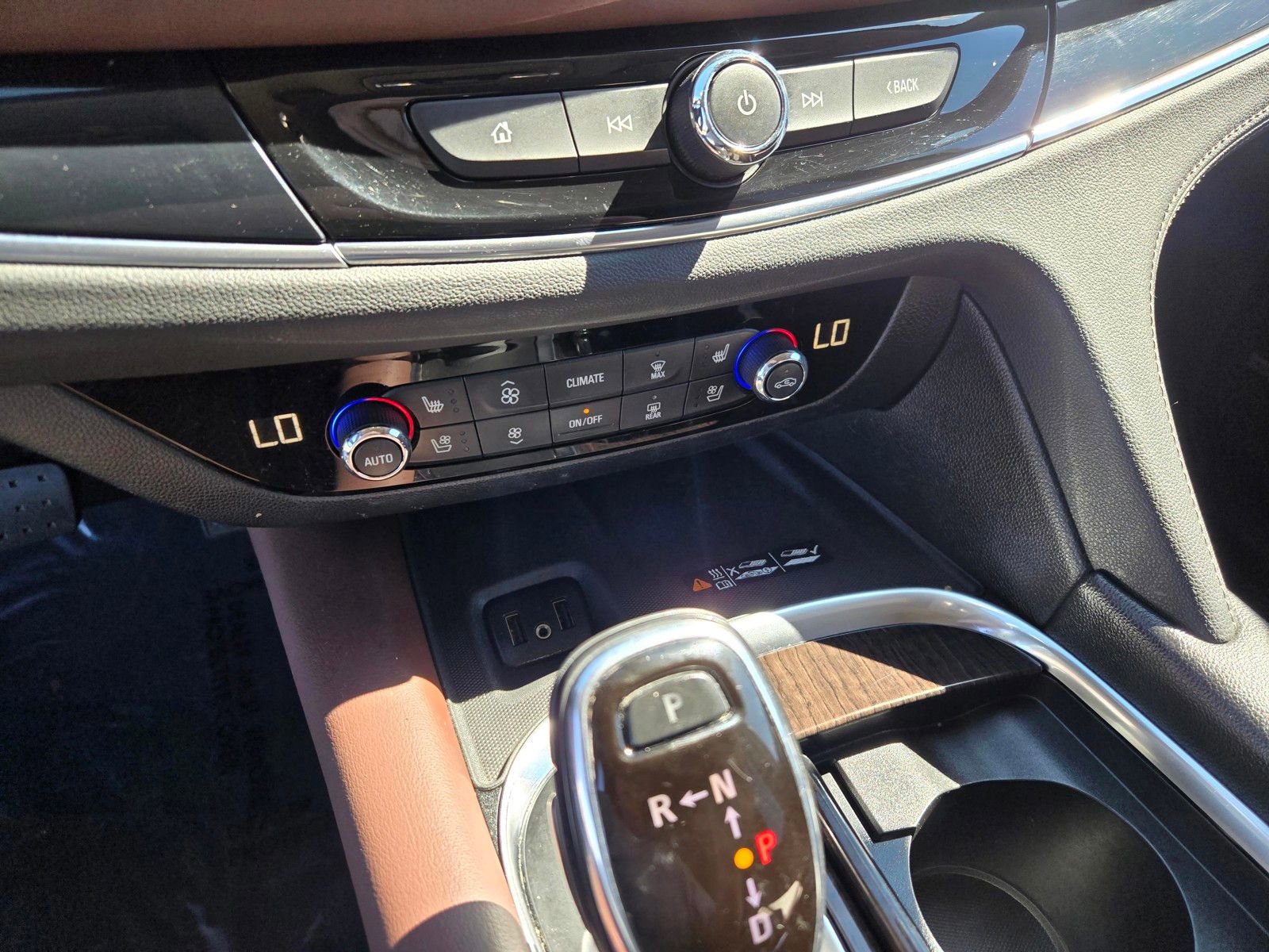 Used 2018 Buick Enclave Avenir w/ Avenir Technology Package image 24