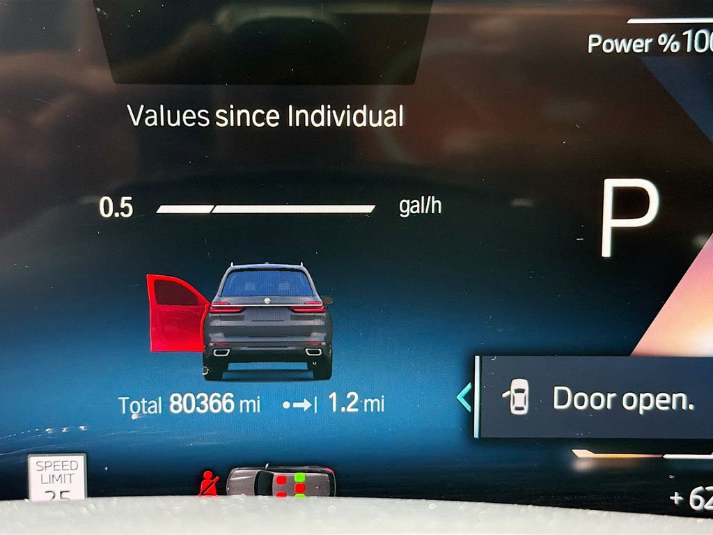 Used 2023 BMW X7 xDrive40i w/ Premium Package AWD/4WD image 12