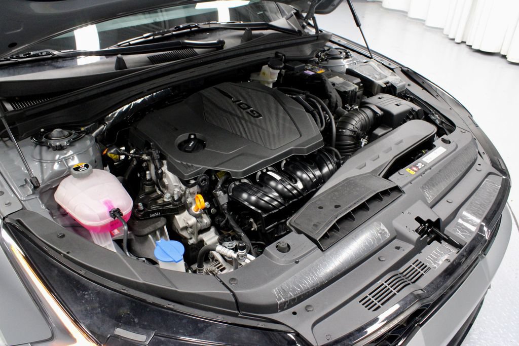 Used 2025 Kia K5 GT-Line w/ GT-Line Premium Package FWD image 16