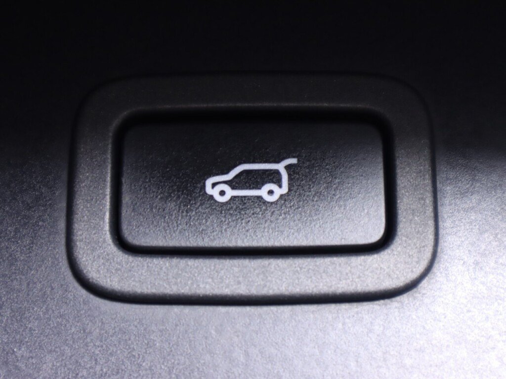 Used 2017 Land Rover Range Rover HSE AWD/4WD image 41