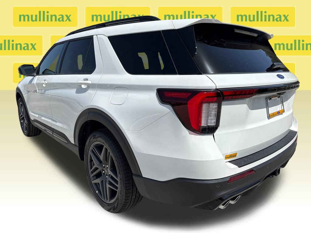New 2026 Ford Explorer ST RWD image 4