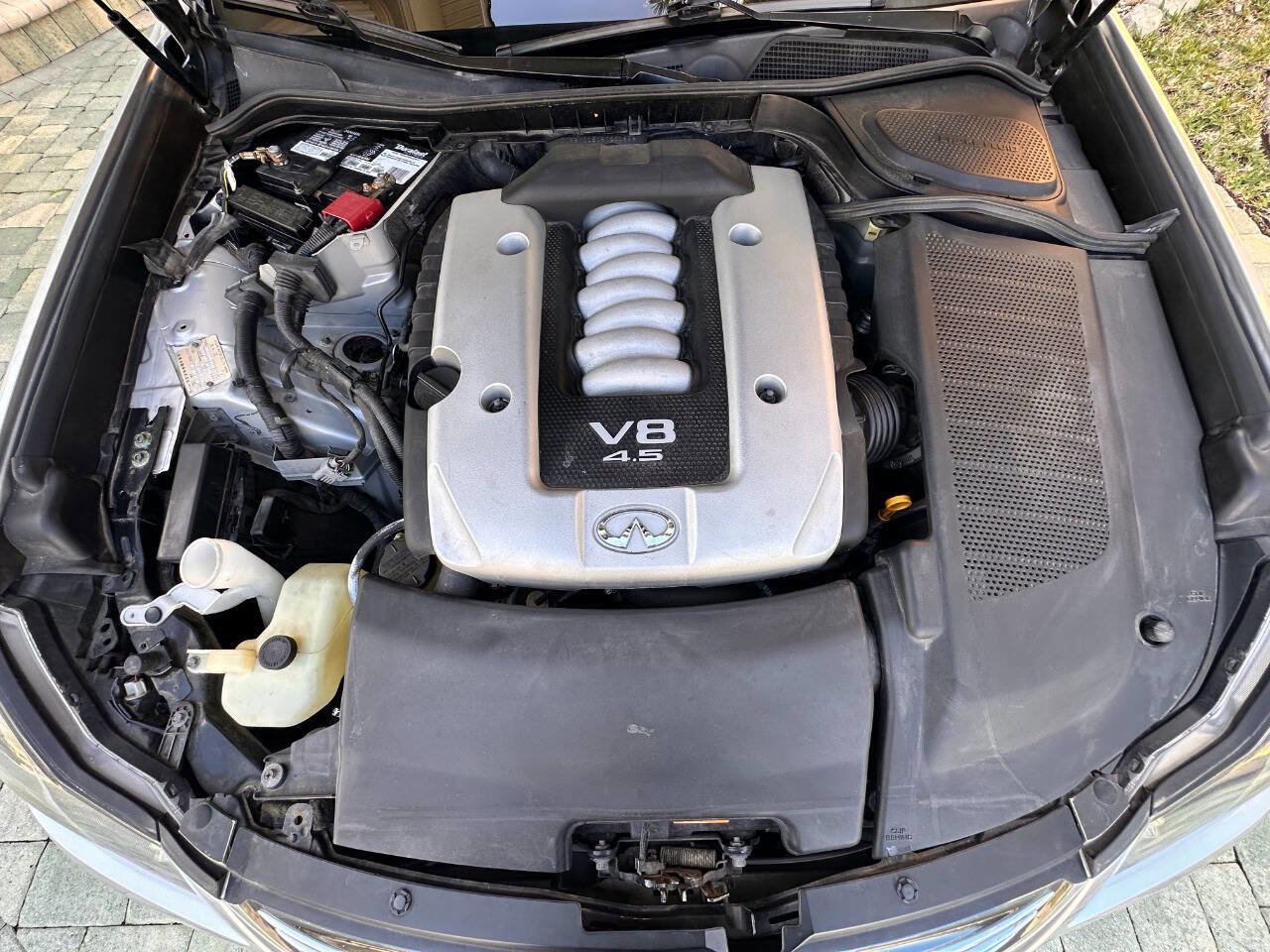 Used 2008 INFINITI M45 w/ Technology Pkg RWD image 9