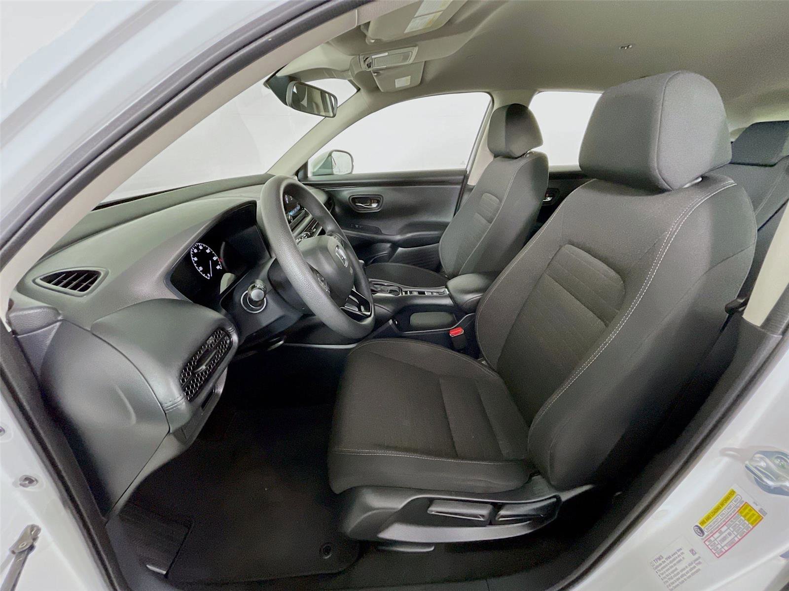 Used 2023 Honda HR-V LX image 24