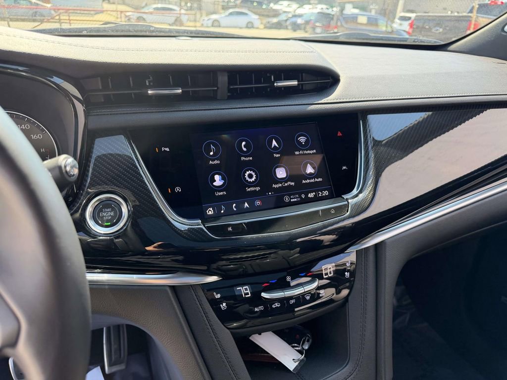 Used 2025 Cadillac XT6 Sport w/ LPO, Floor Liner Package image 27