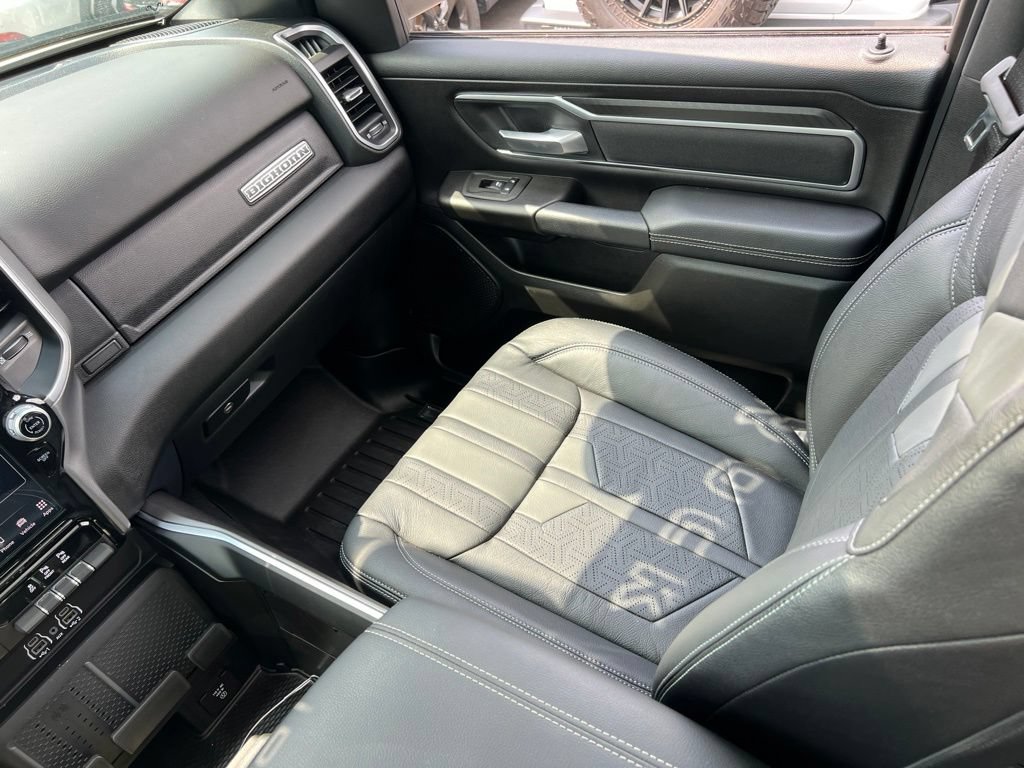 Used 2025 RAM 1500 Big Horn AWD/4WD image 33