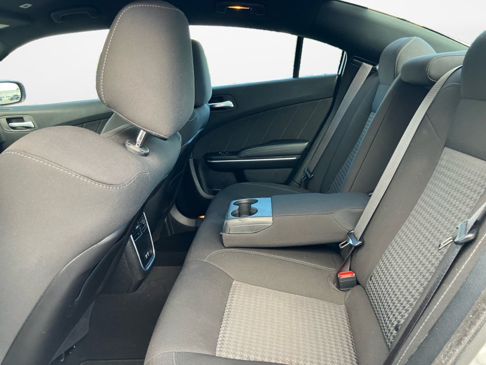 Used 2022 Dodge Charger R/T RWD image 16