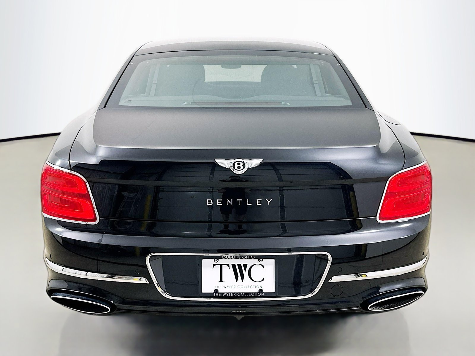 New 2026 Bentley Flying Spur V8 AWD/4WD image 10
