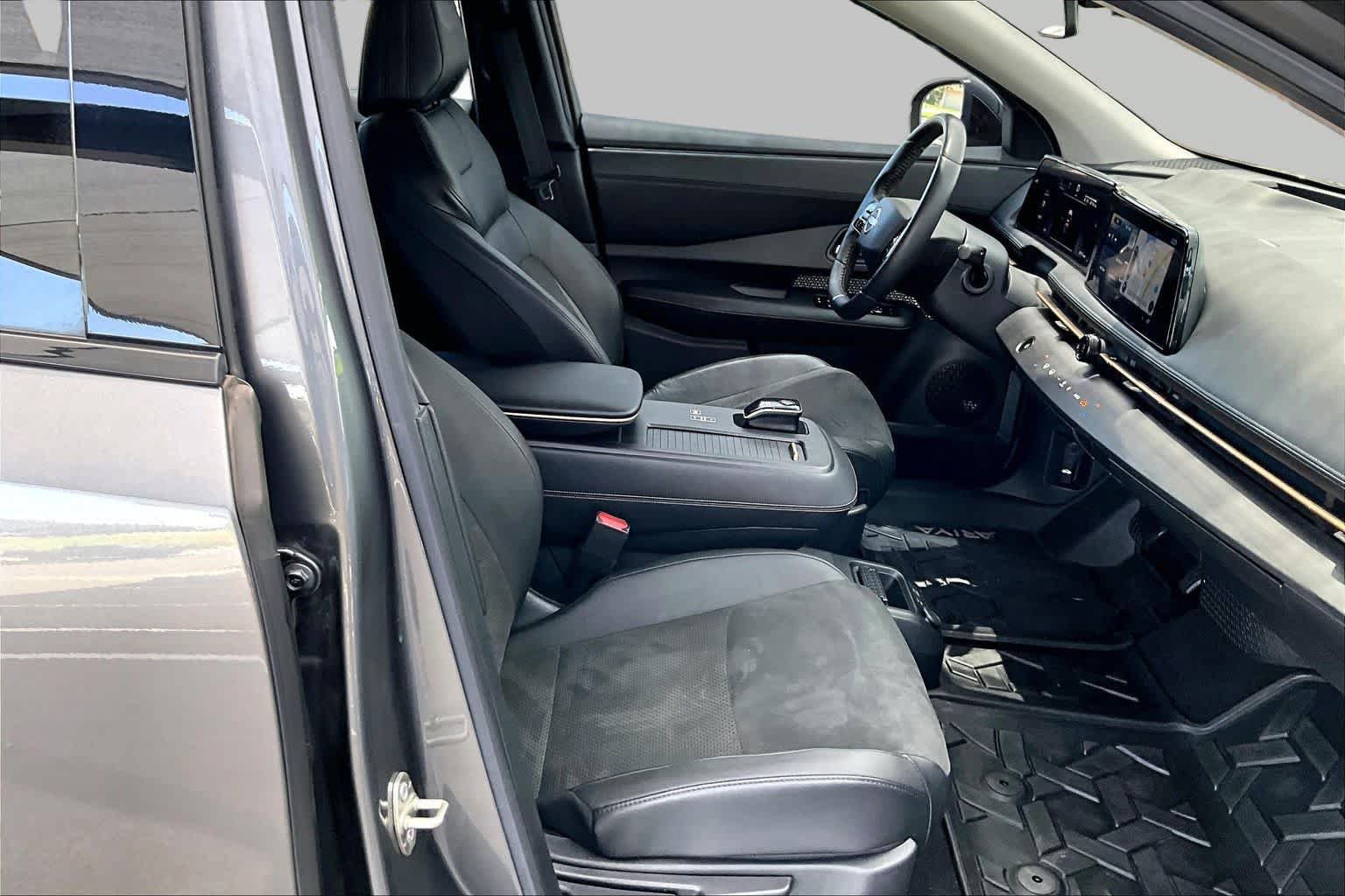 Used 2023 Nissan Ariya FWD image 8