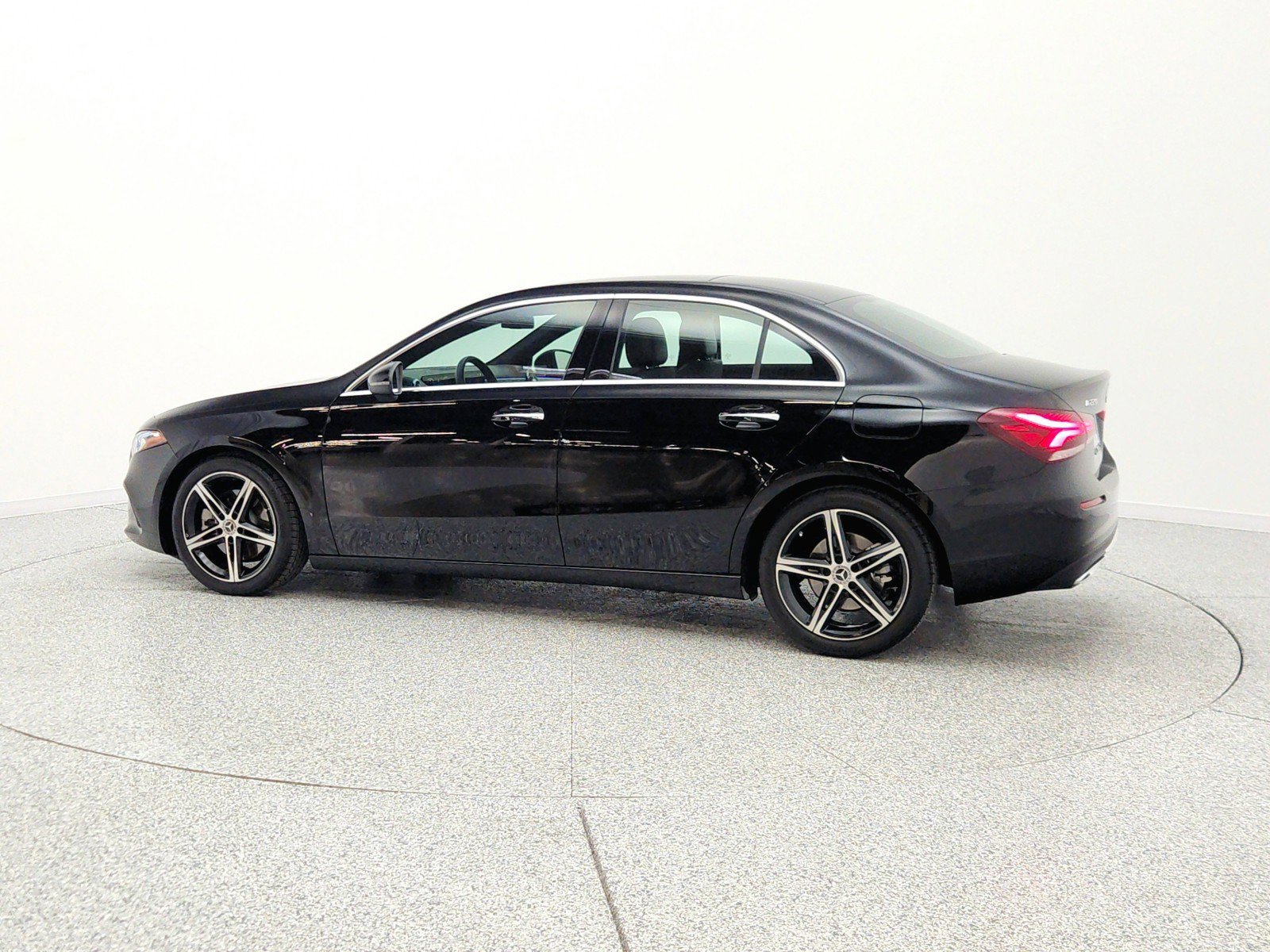 Certified 2022 Mercedes-Benz A 220 image 8
