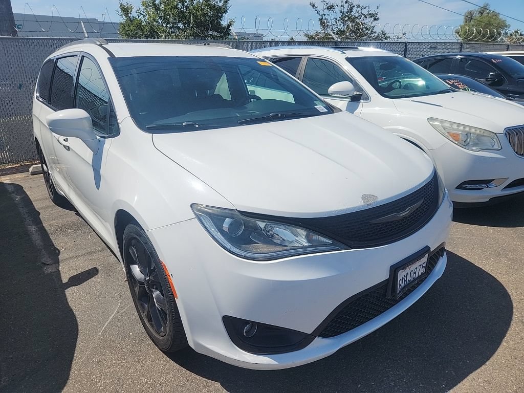 Used 2019 Chrysler Pacifica Touring-L w/ S Appearance Package