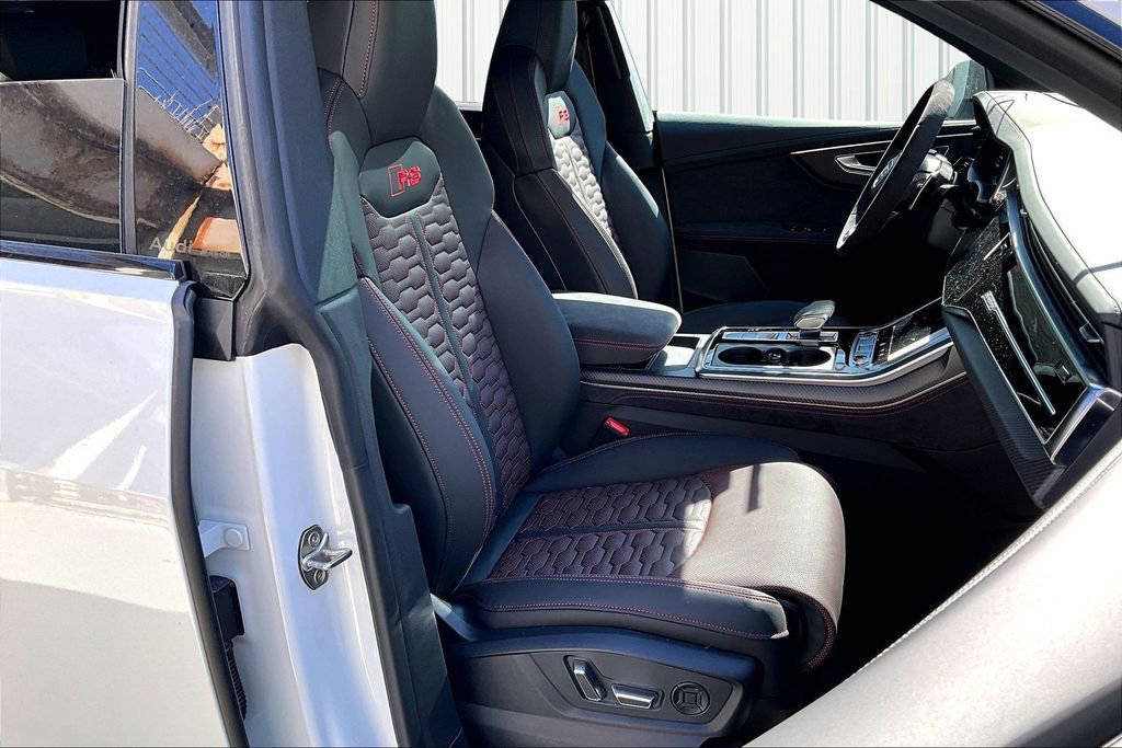 New 2026 Audi RS Q8 performance image 11
