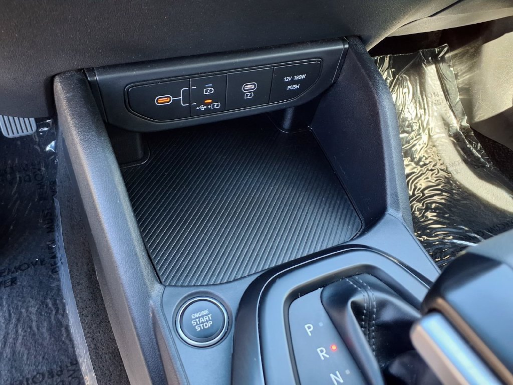 Certified 2025 Kia K4 FWD image 21