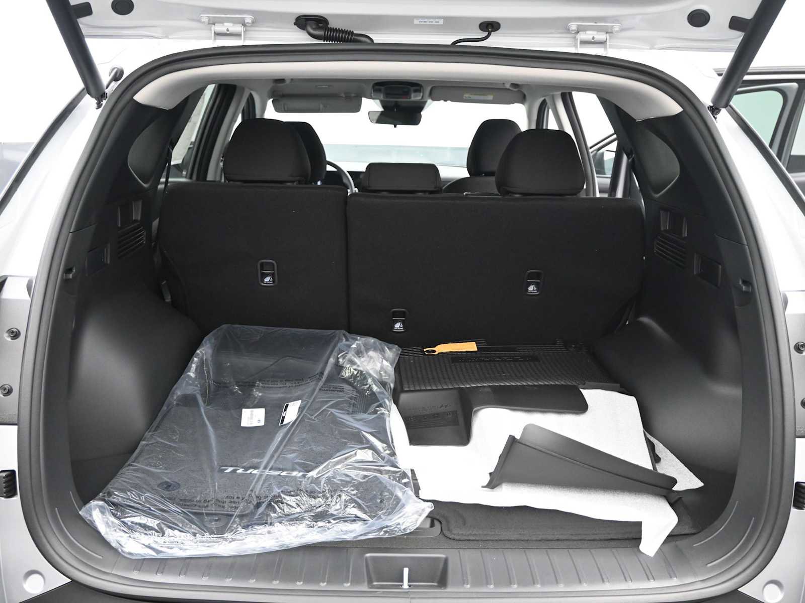 New 2026 Hyundai Tucson SEL image 13