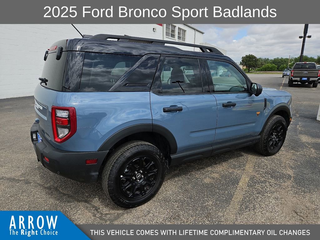 Used 2025 Ford Bronco Sport Badlands image 13
