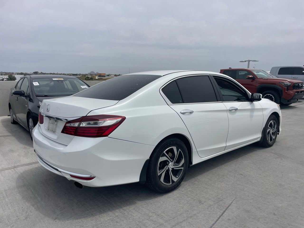 Used 2017 Honda Accord LX image 3