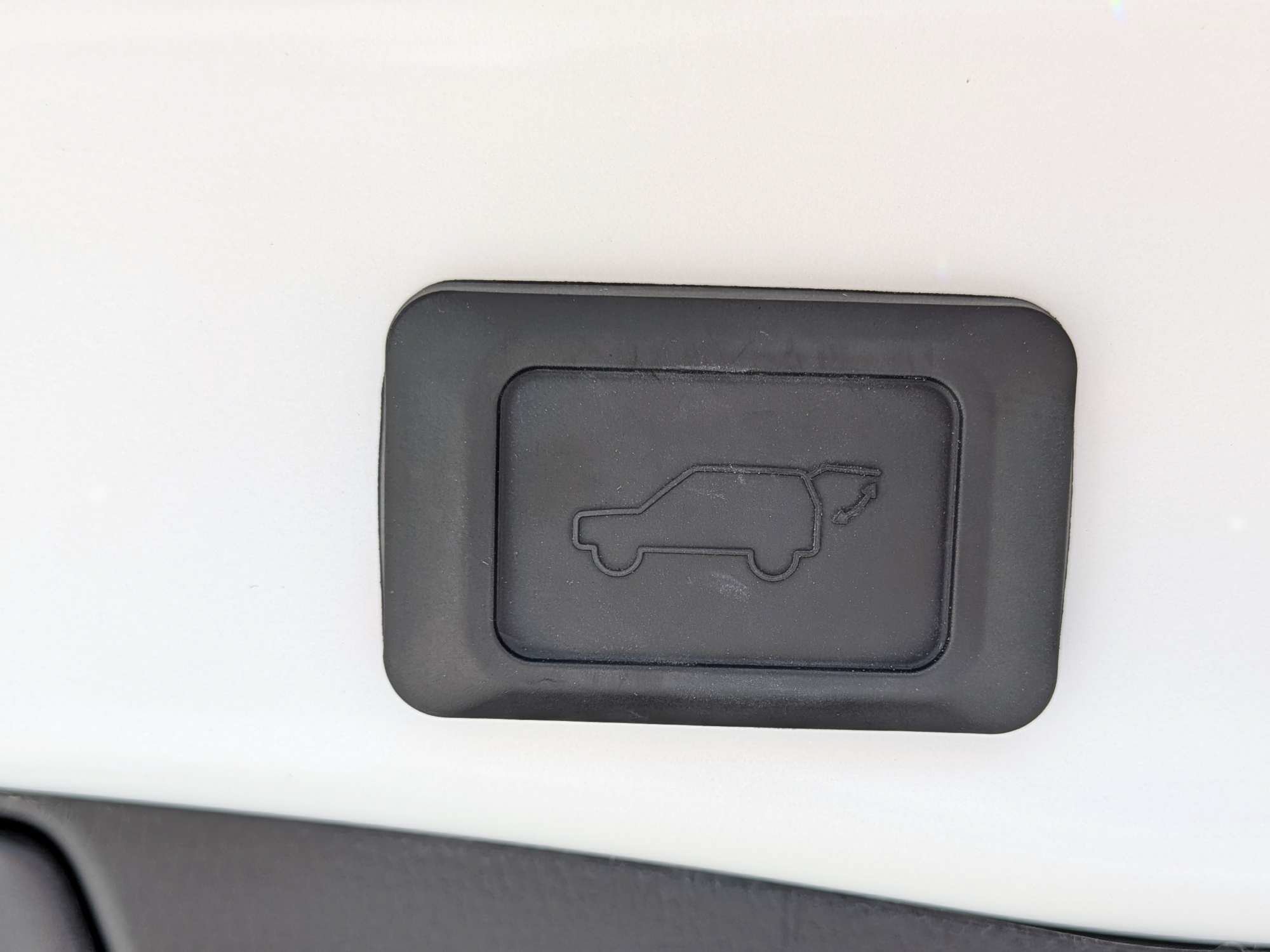 Used 2025 Toyota RAV4 Limited w/ Weather Package FWD image 17
