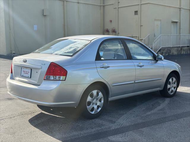 Used 2009 Kia Spectra LX FWD image 7