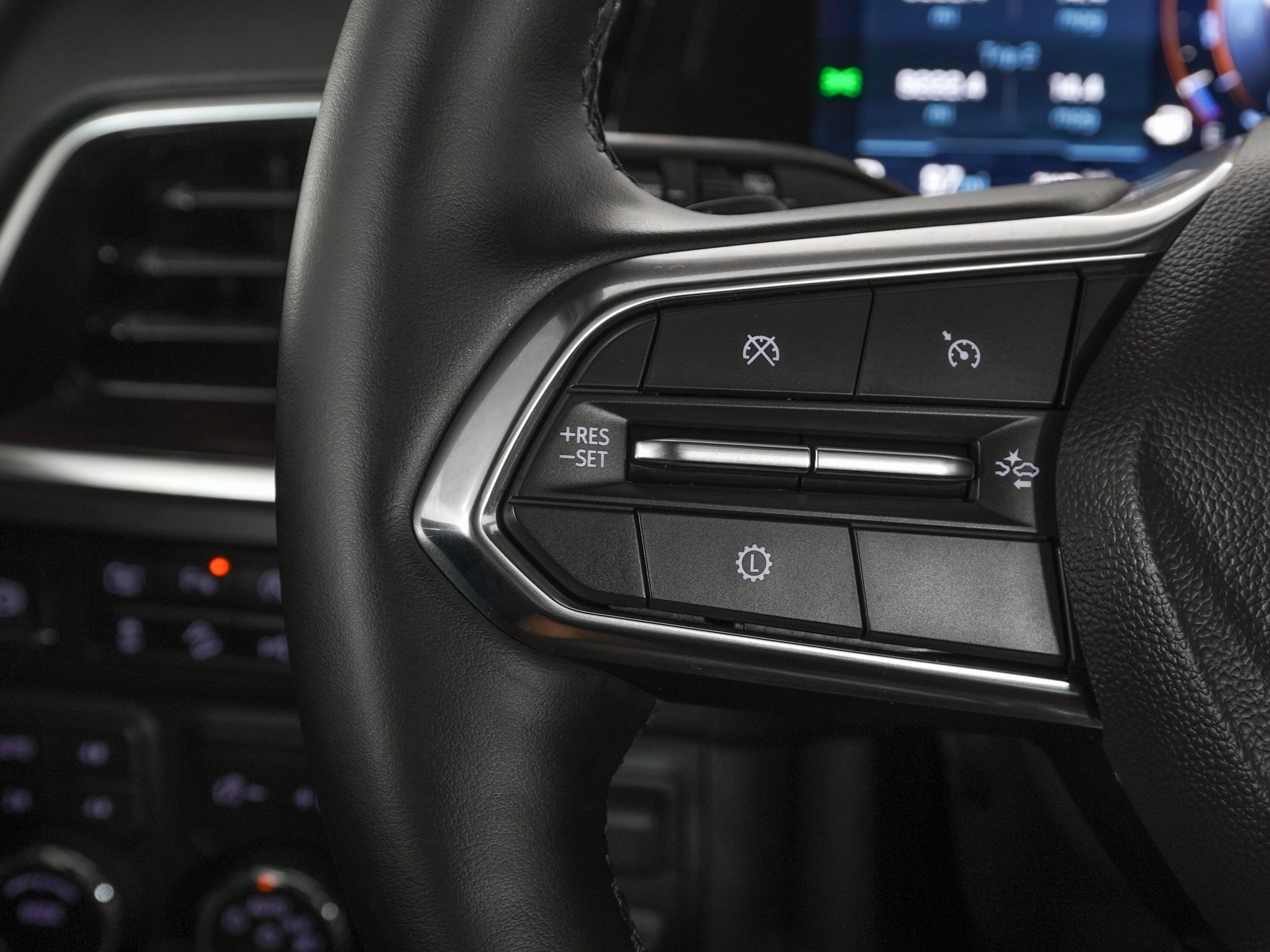 Used 2025 Chevrolet Tahoe Premier w/ Sun And Tow Package image 22