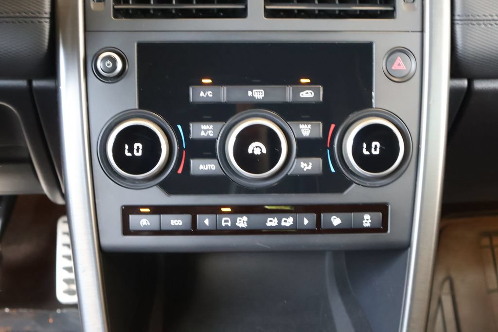 Used 2017 Land Rover Discovery Sport HSE AWD/4WD image 15