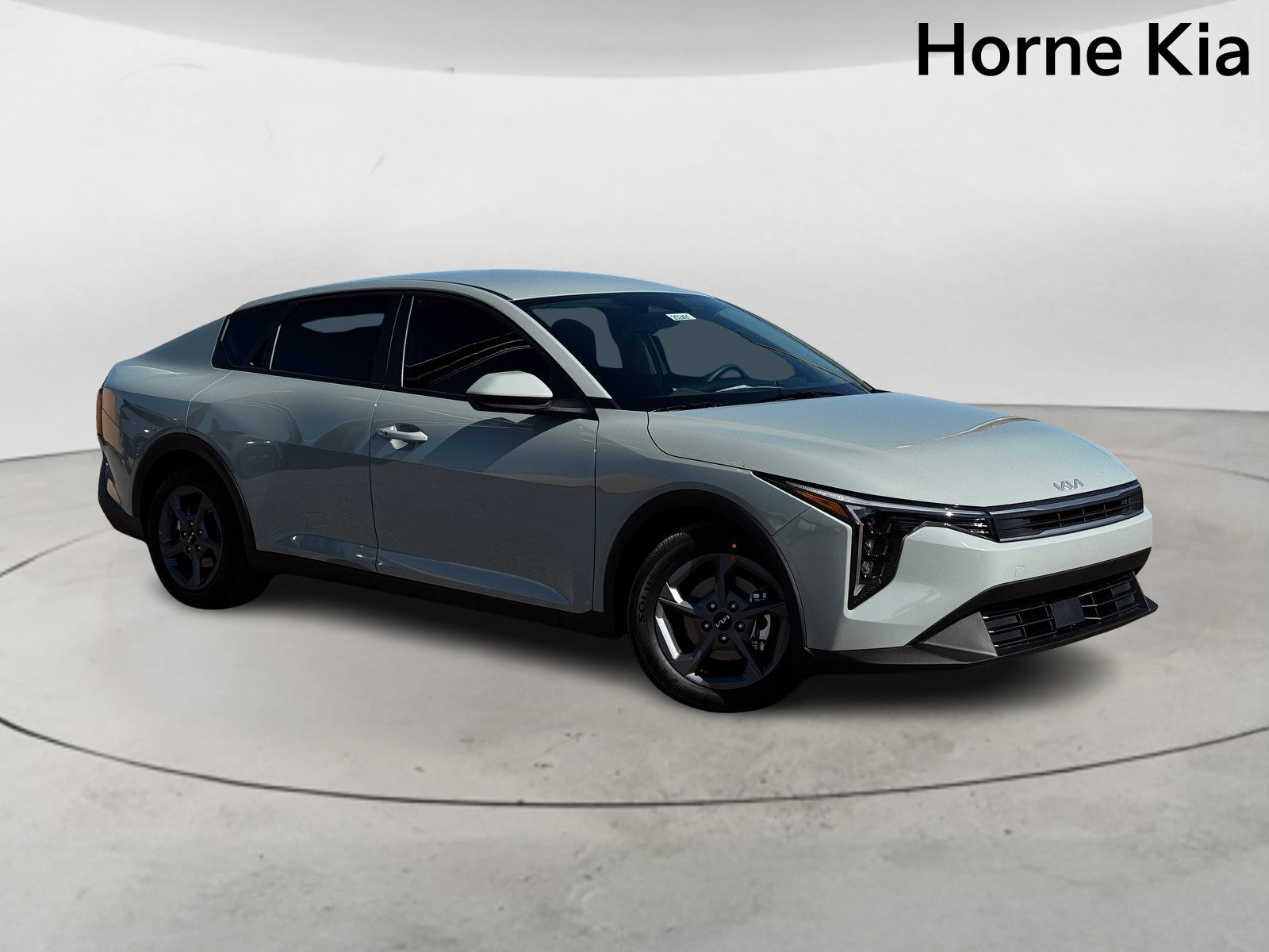 New 2025 Kia K4 LXS image 2