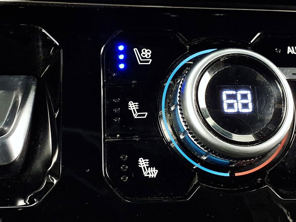 Used 2024 GMC Sierra 2500 AT4 w/ AT4 Premium Plus Package image 14