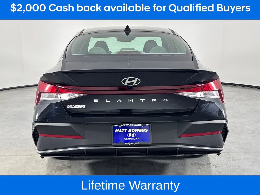 New 2026 Hyundai Elantra Sport image 4