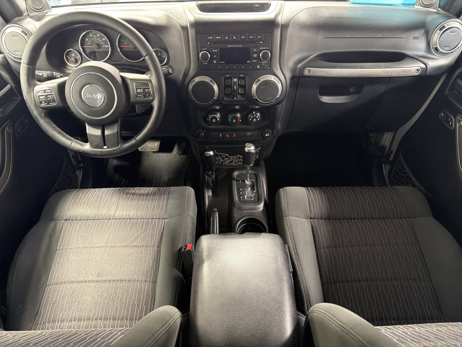 Used 2012 Jeep Wrangler Unlimited Sport AWD/4WD image 10