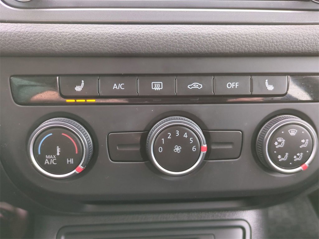 Used 2017 Volkswagen Tiguan S image 26