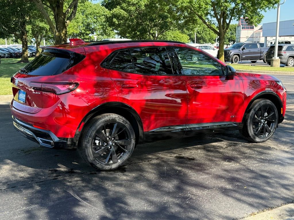 New 2025 Buick Envision Sport Touring image 9