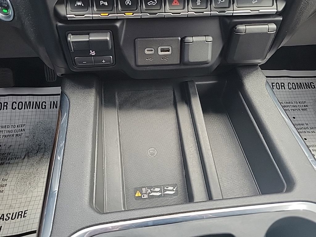 Used 2021 GMC Sierra 1500 SLT w/ SLT Premium Plus Package AWD/4WD image 15