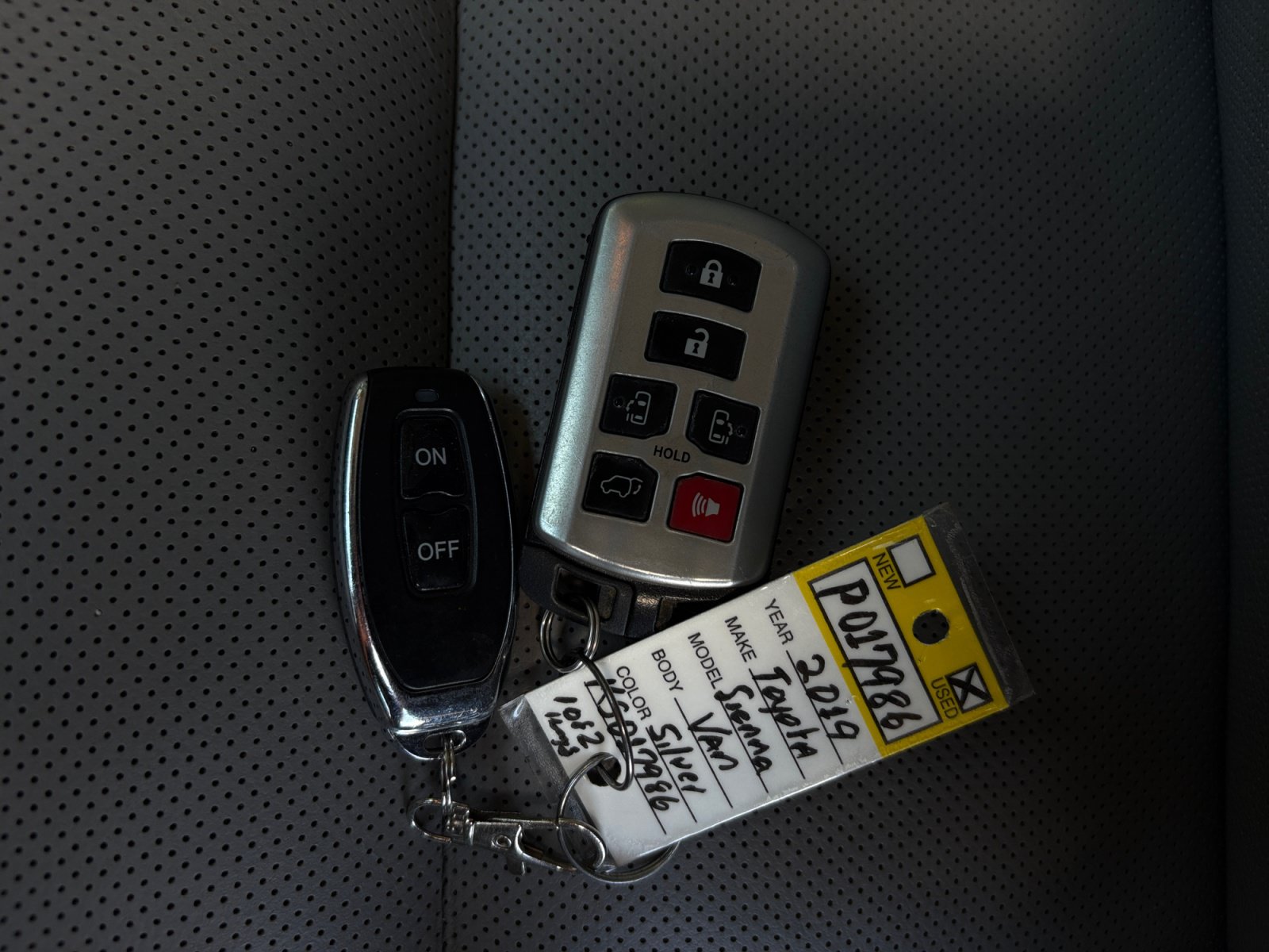 Used 2019 Toyota Sienna Limited Premium FWD image 32