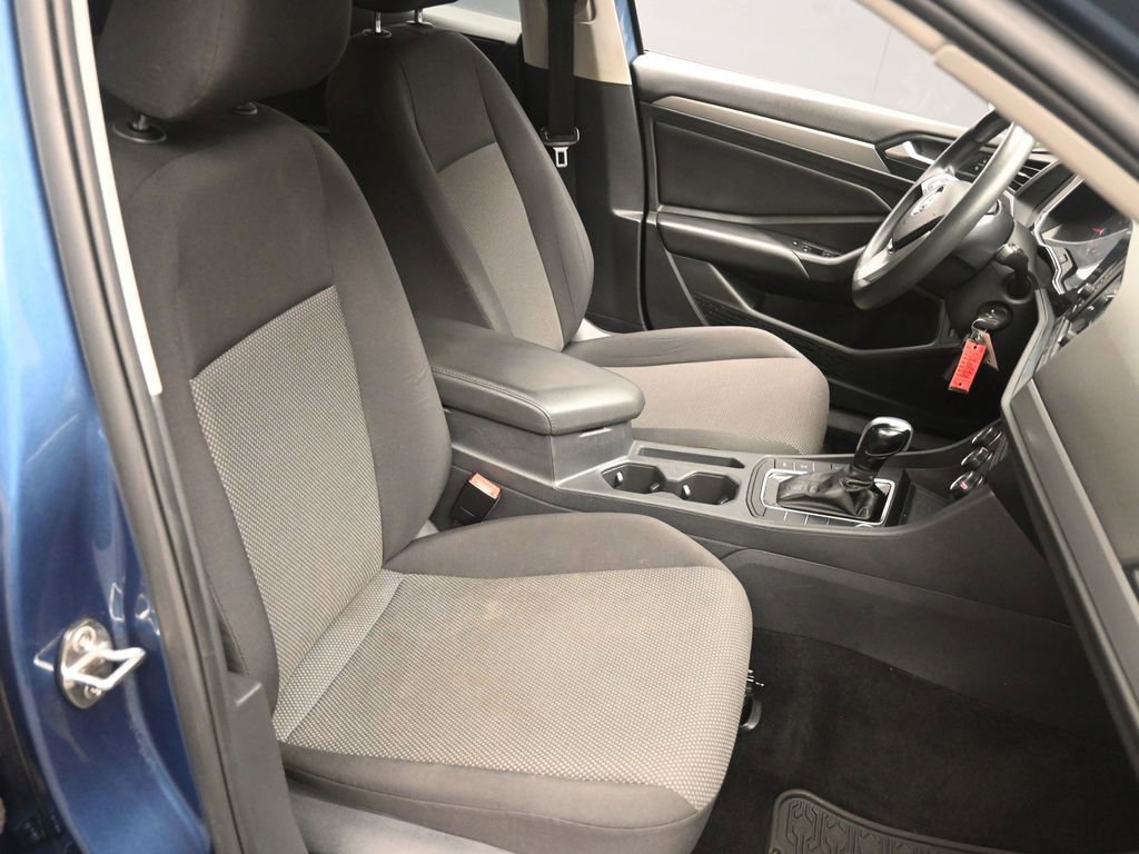 Used 2020 Volkswagen Jetta SE image 26