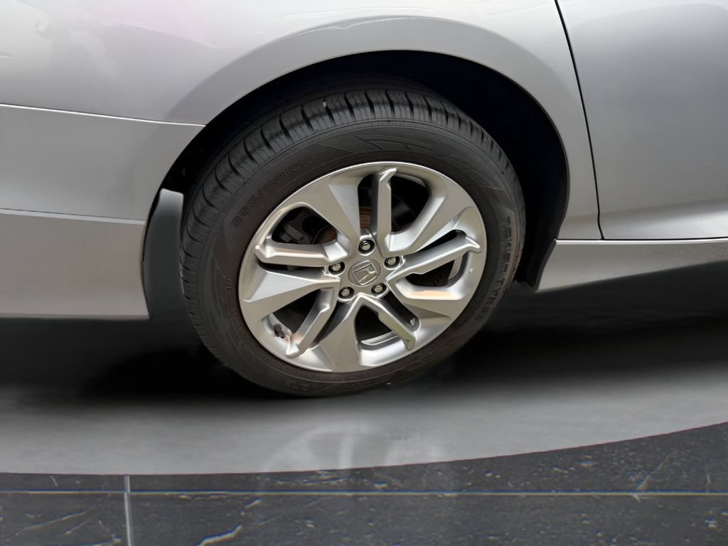 Used 2019 Honda Accord LX image 12
