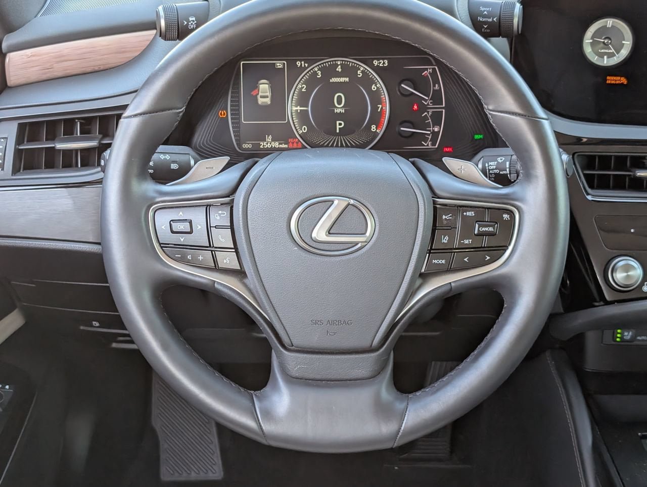 Used 2025 Lexus ES 350 w/ Premium Package FWD image 11